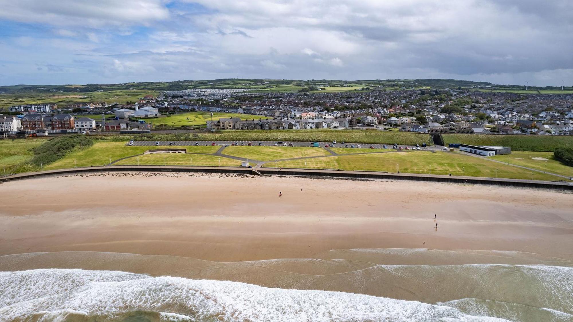 1 Dunluce Park - Portrush By The Sea Apartment Exterior photo