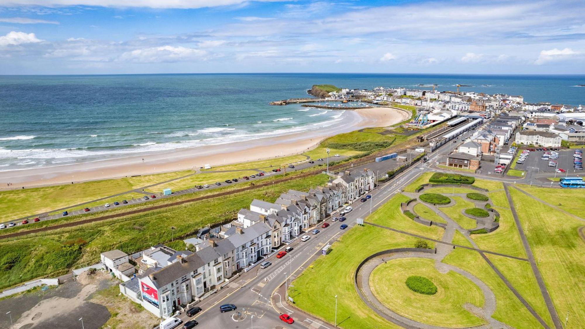 1 Dunluce Park - Portrush By The Sea Apartment Exterior photo